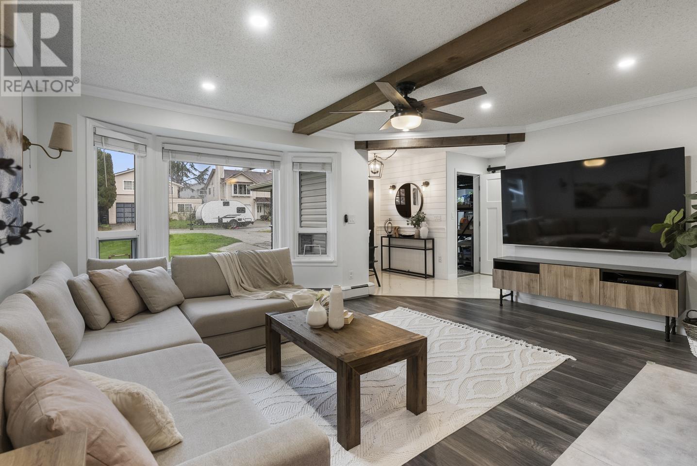 19054 117b Avenue, Pitt Meadows, British Columbia  V3Y 1Y1 - Photo 5 - R2826926