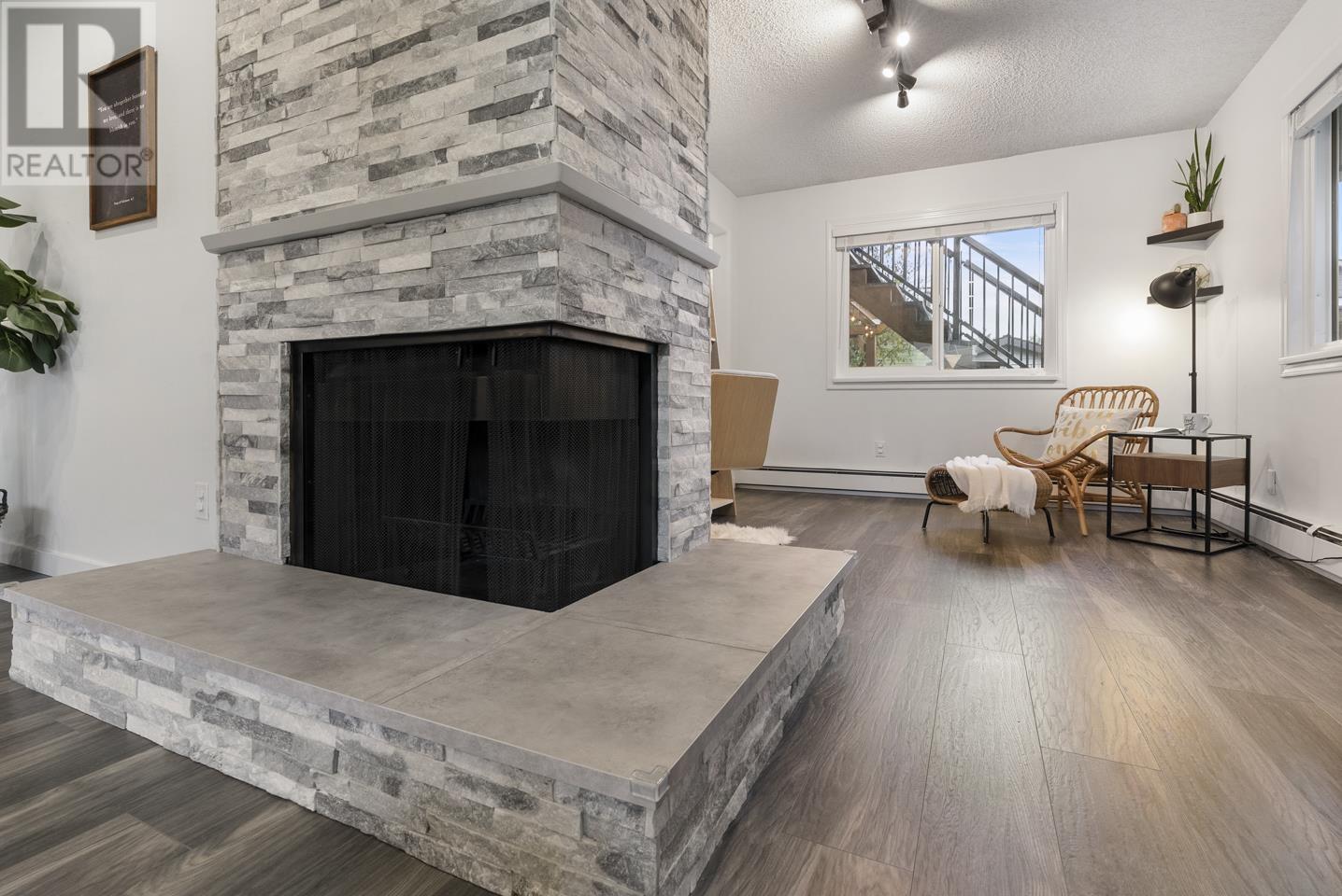 19054 117b Avenue, Pitt Meadows, British Columbia  V3Y 1Y1 - Photo 7 - R2826926