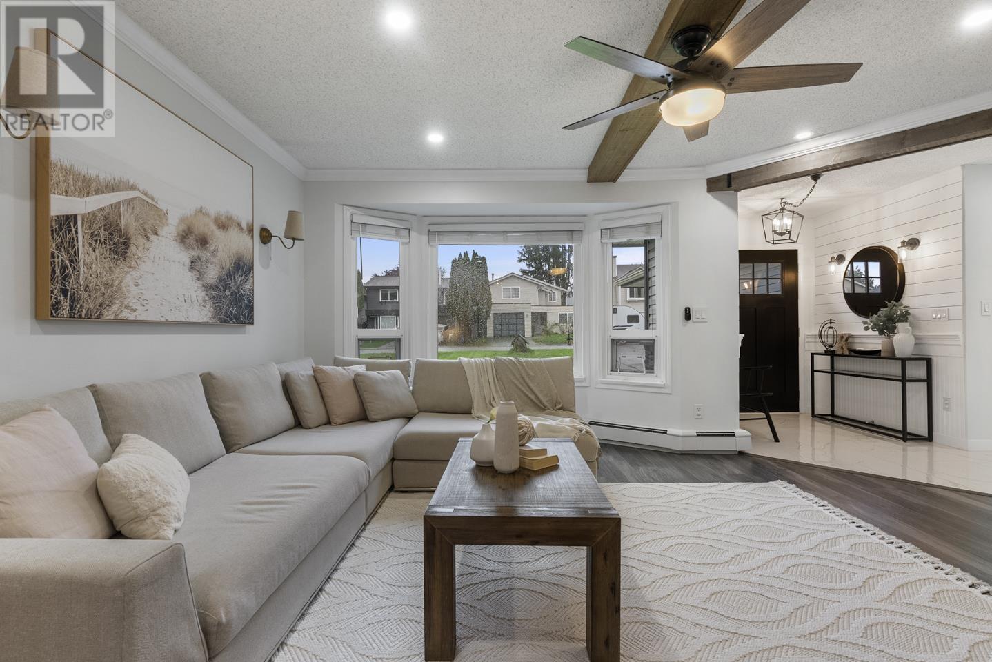 19054 117b Avenue, Pitt Meadows, British Columbia  V3Y 1Y1 - Photo 3 - R2826926