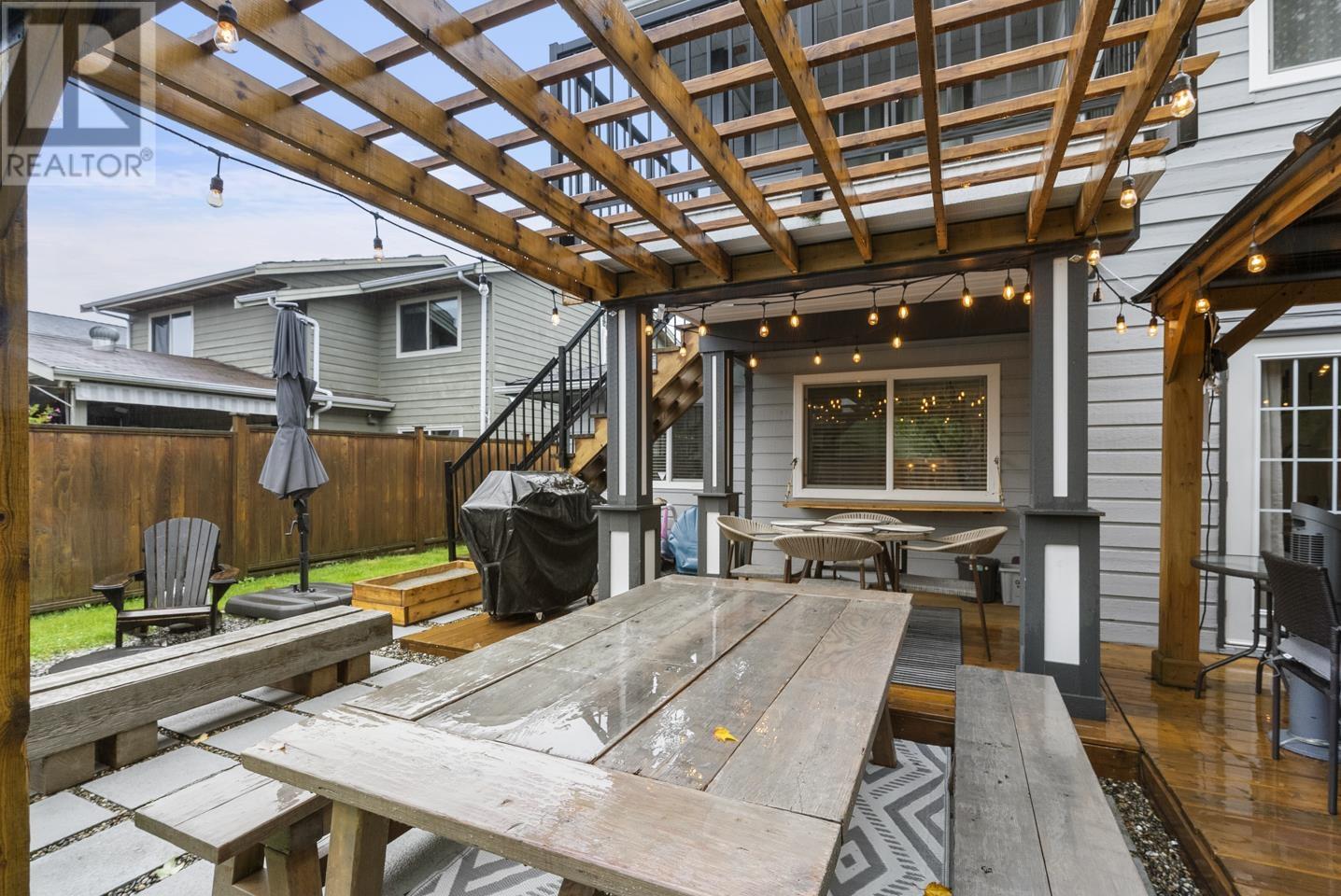 19054 117b Avenue, Pitt Meadows, British Columbia  V3Y 1Y1 - Photo 33 - R2826926