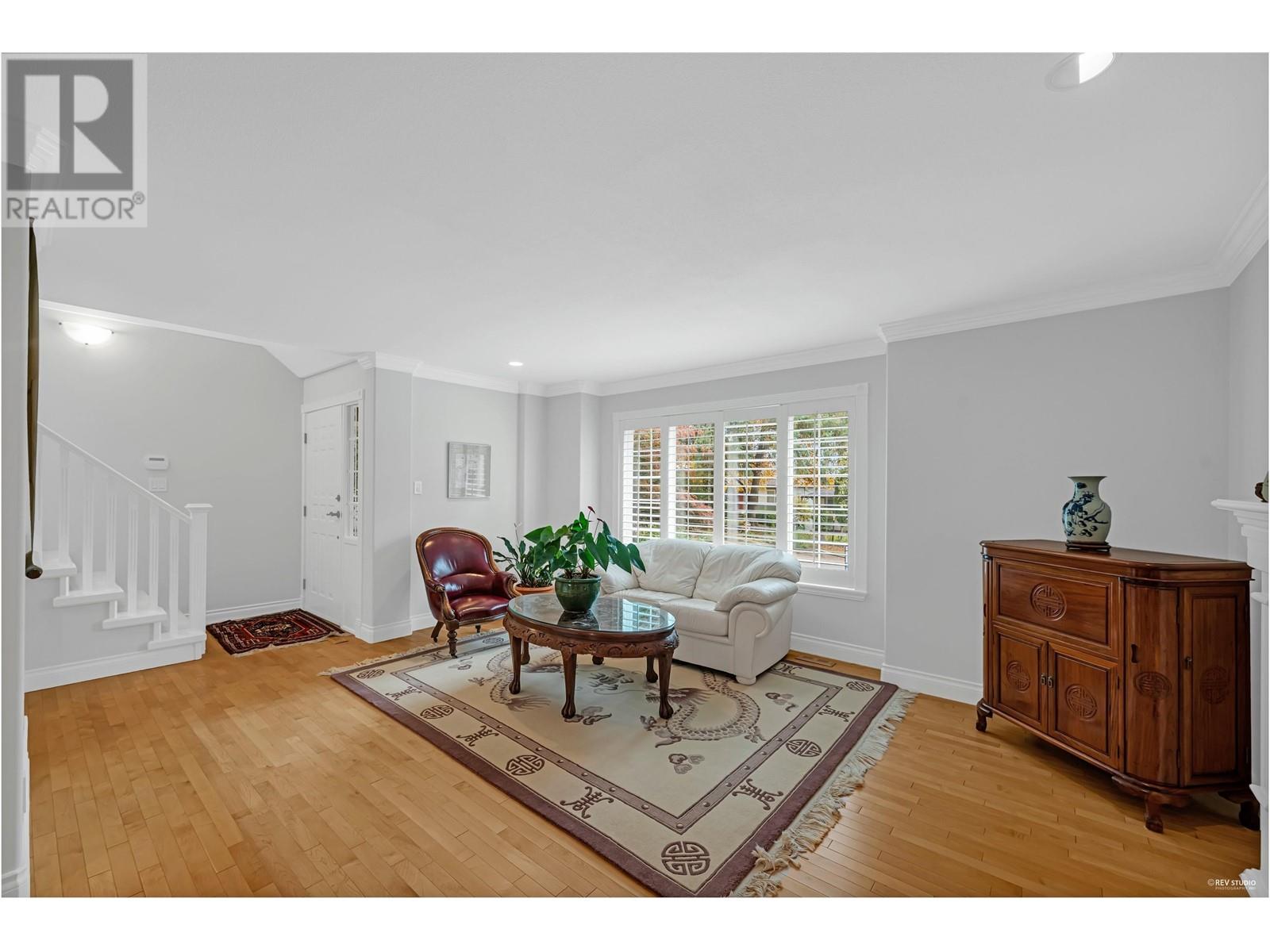 332 E 26th Street, North Vancouver, British Columbia  V7N 1B1 - Photo 13 - R2827075