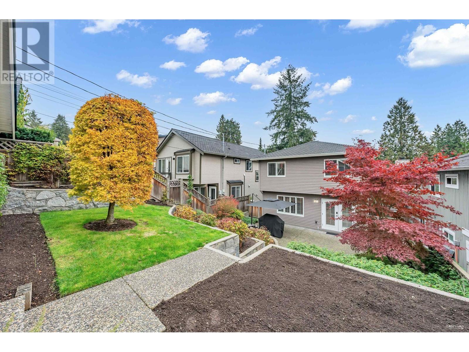 332 E 26th Street, North Vancouver, British Columbia  V7N 1B1 - Photo 35 - R2827075