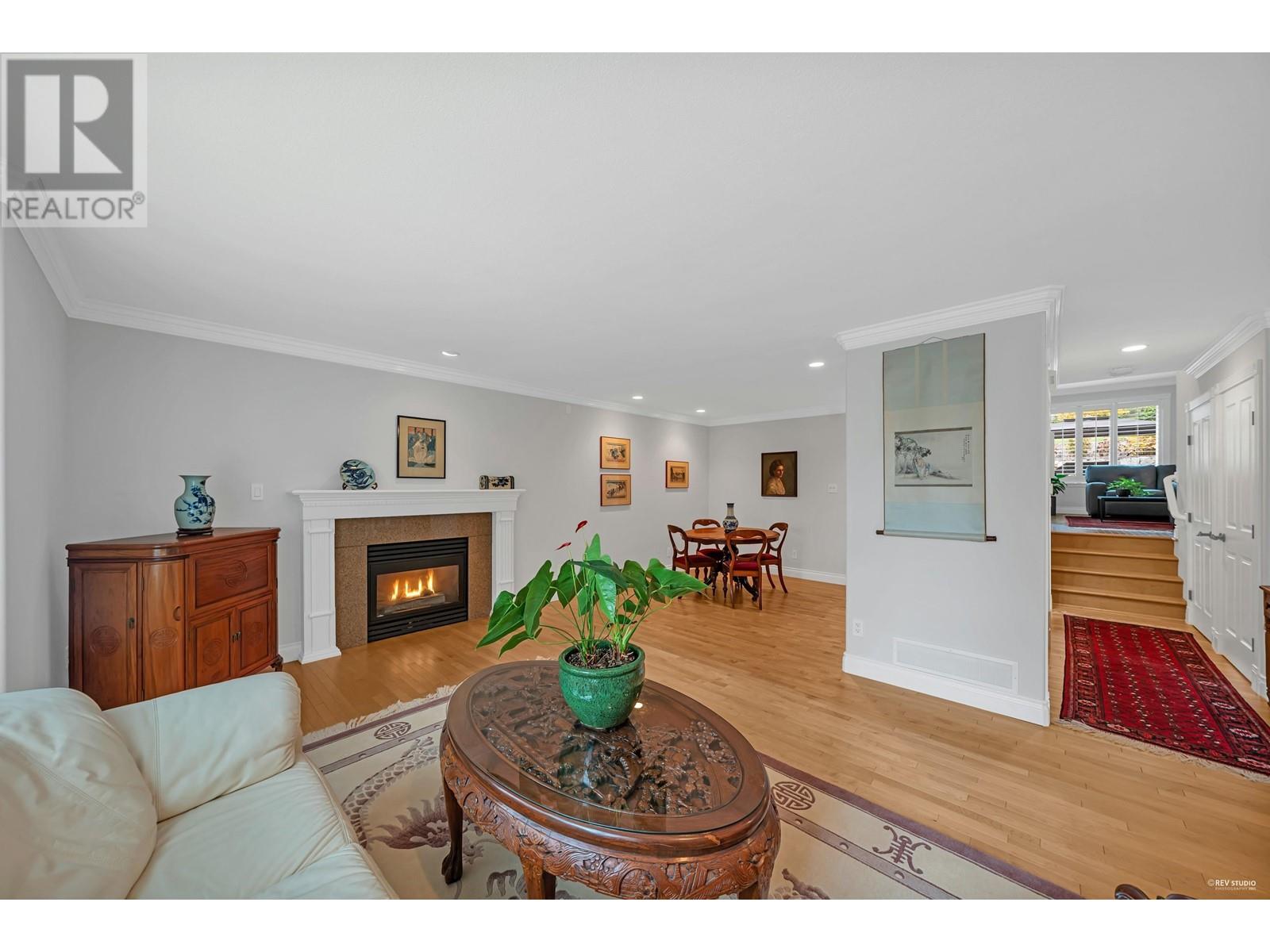 332 E 26th Street, North Vancouver, British Columbia  V7N 1B1 - Photo 14 - R2827075
