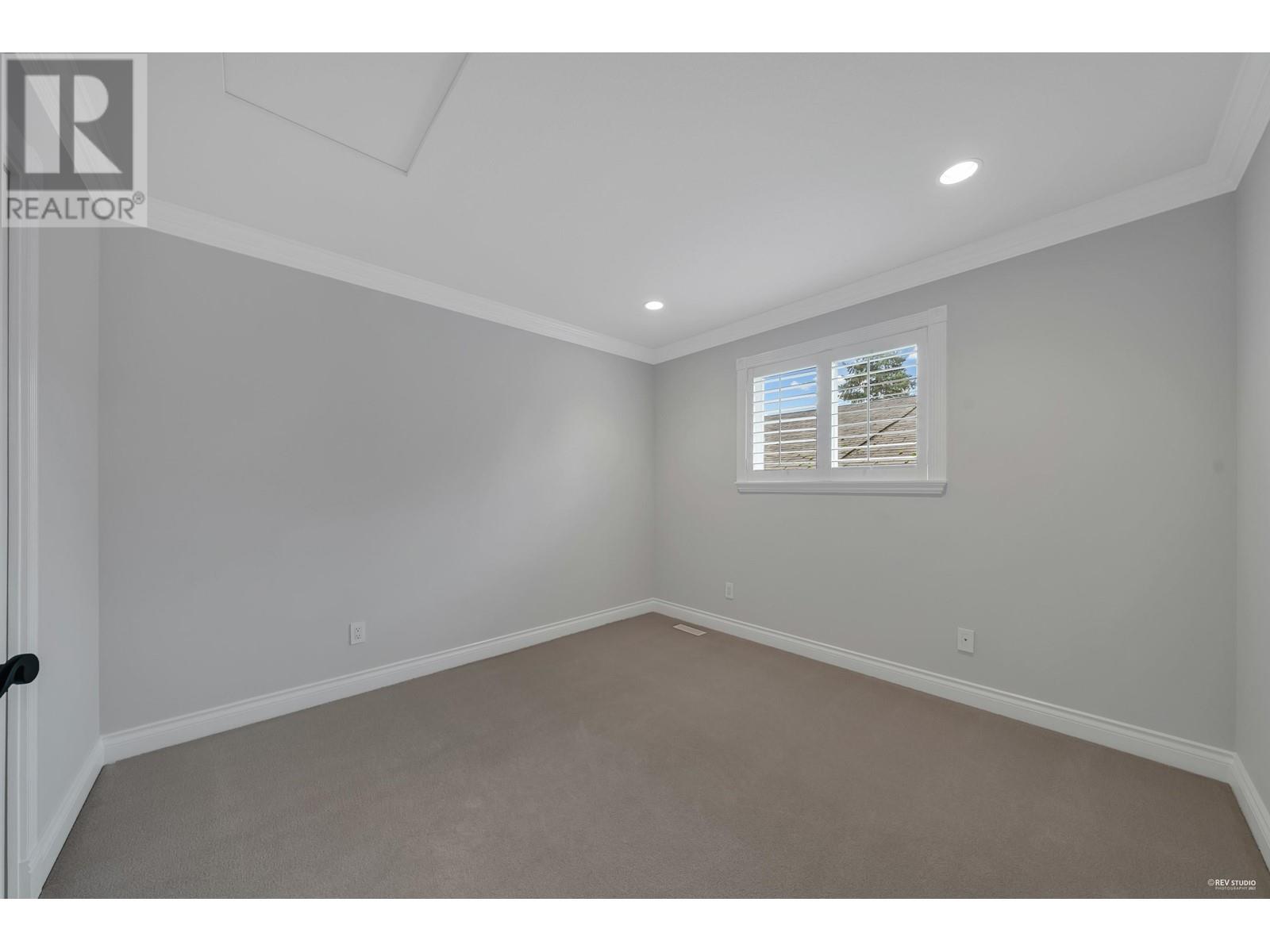 332 E 26th Street, North Vancouver, British Columbia  V7N 1B1 - Photo 21 - R2827075