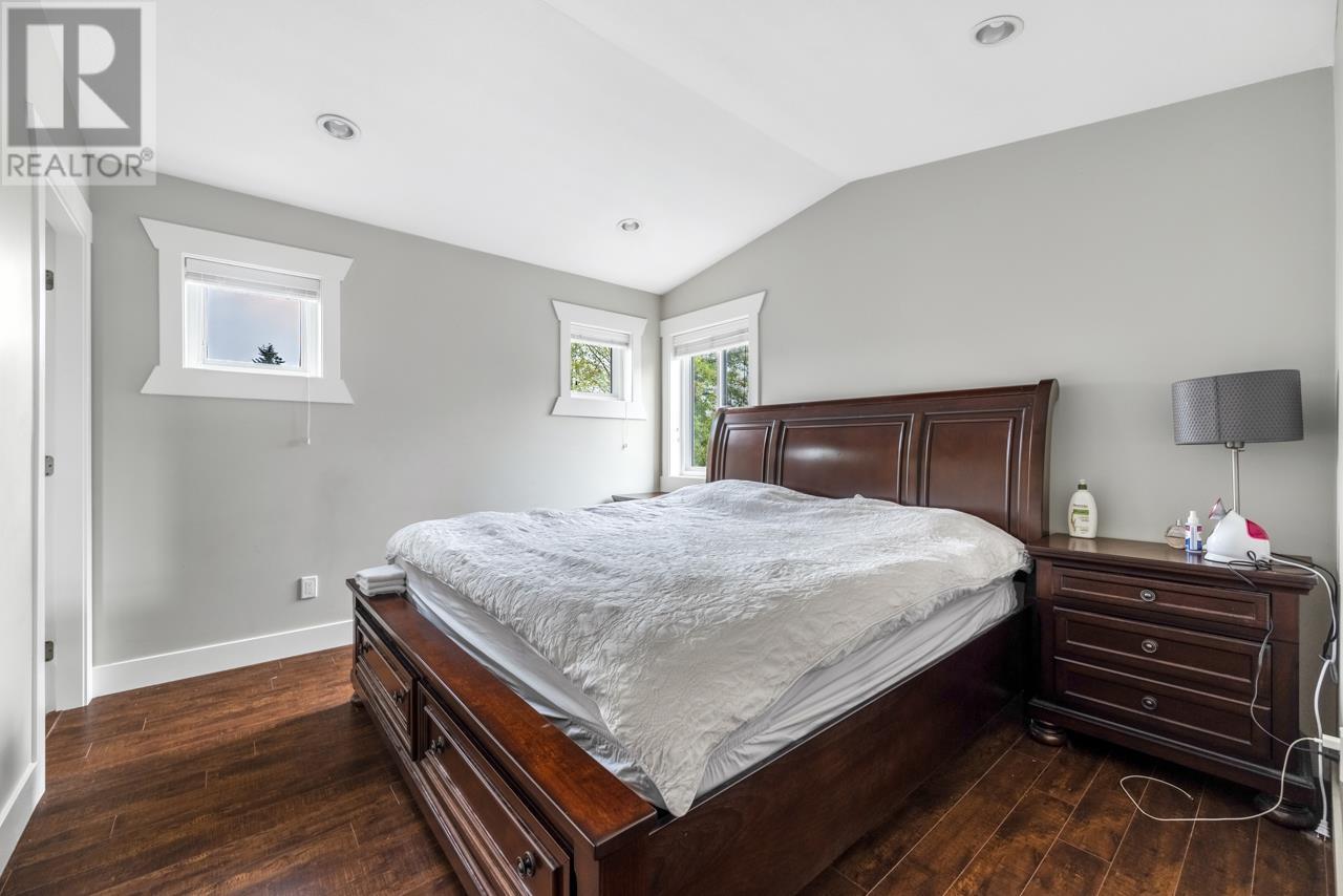 7052 Ramsay Avenue, Burnaby, British Columbia  V5E 3L2 - Photo 16 - R2827074