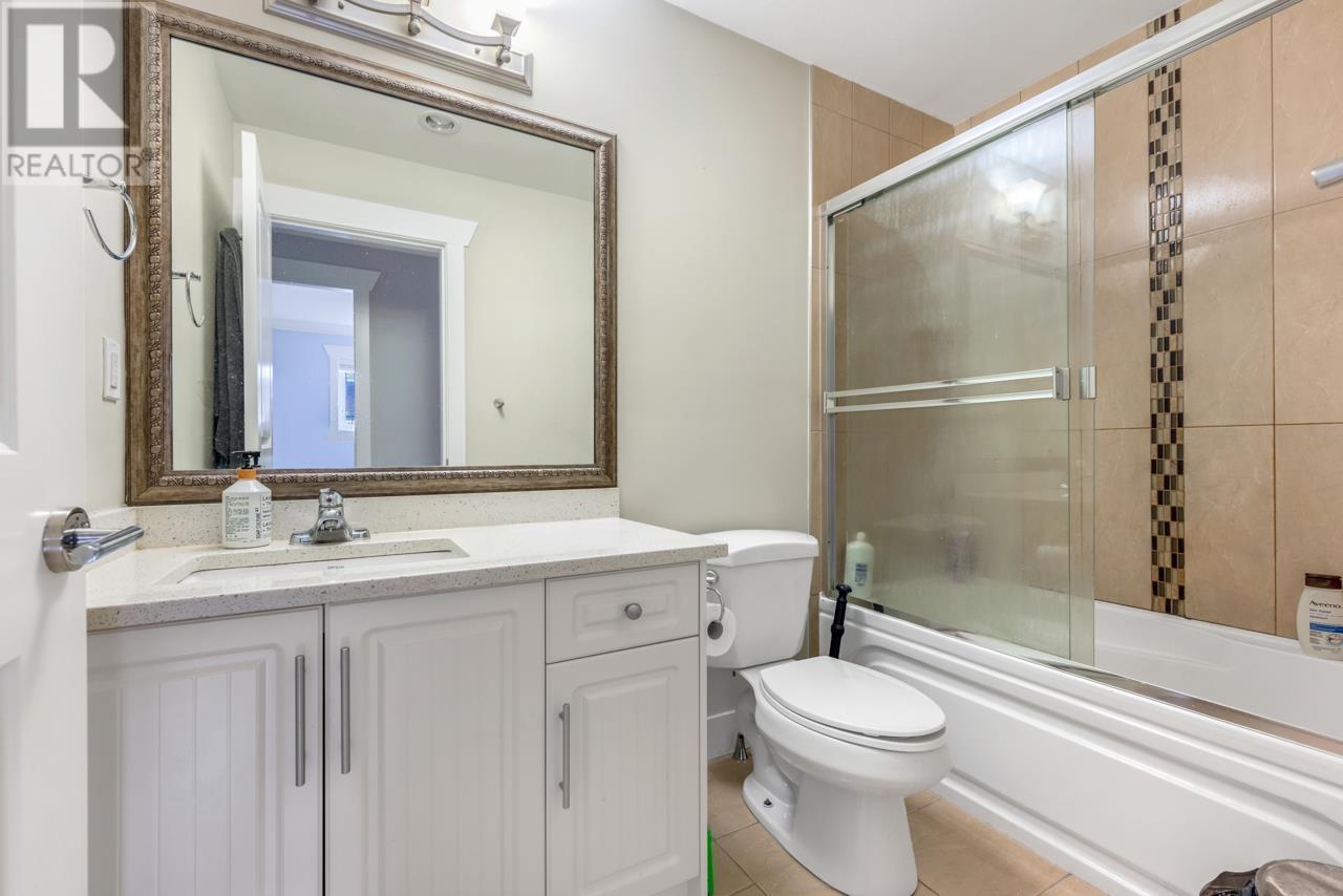 7052 Ramsay Avenue, Burnaby, British Columbia  V5E 3L2 - Photo 18 - R2827074