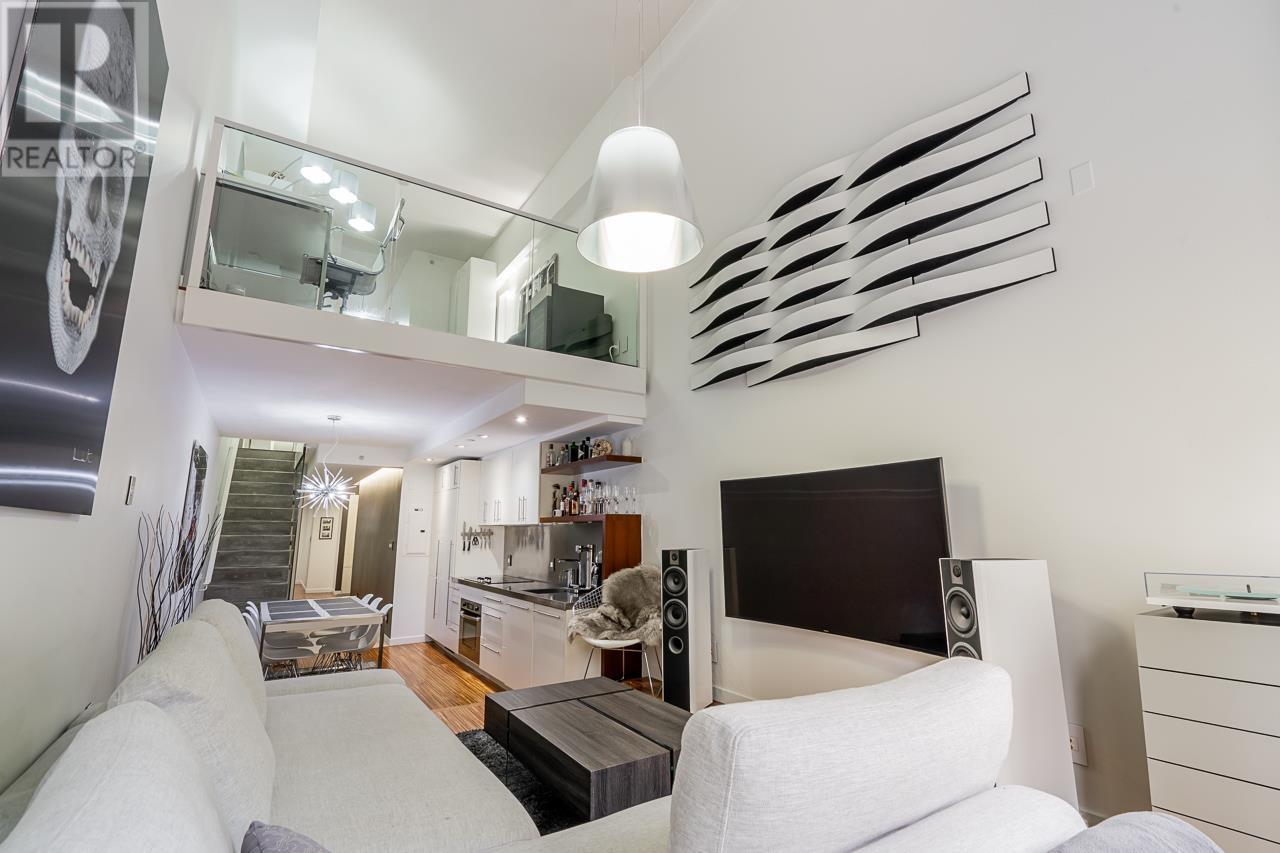 301 36 Water Street, Vancouver, British Columbia  V6B 0B7 - Photo 2 - R2826038