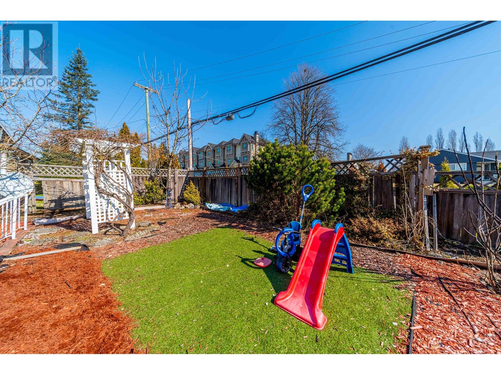 739 Smith Avenue, Coquitlam, British Columbia  V3J 2W8 - Photo 30 - R2759849