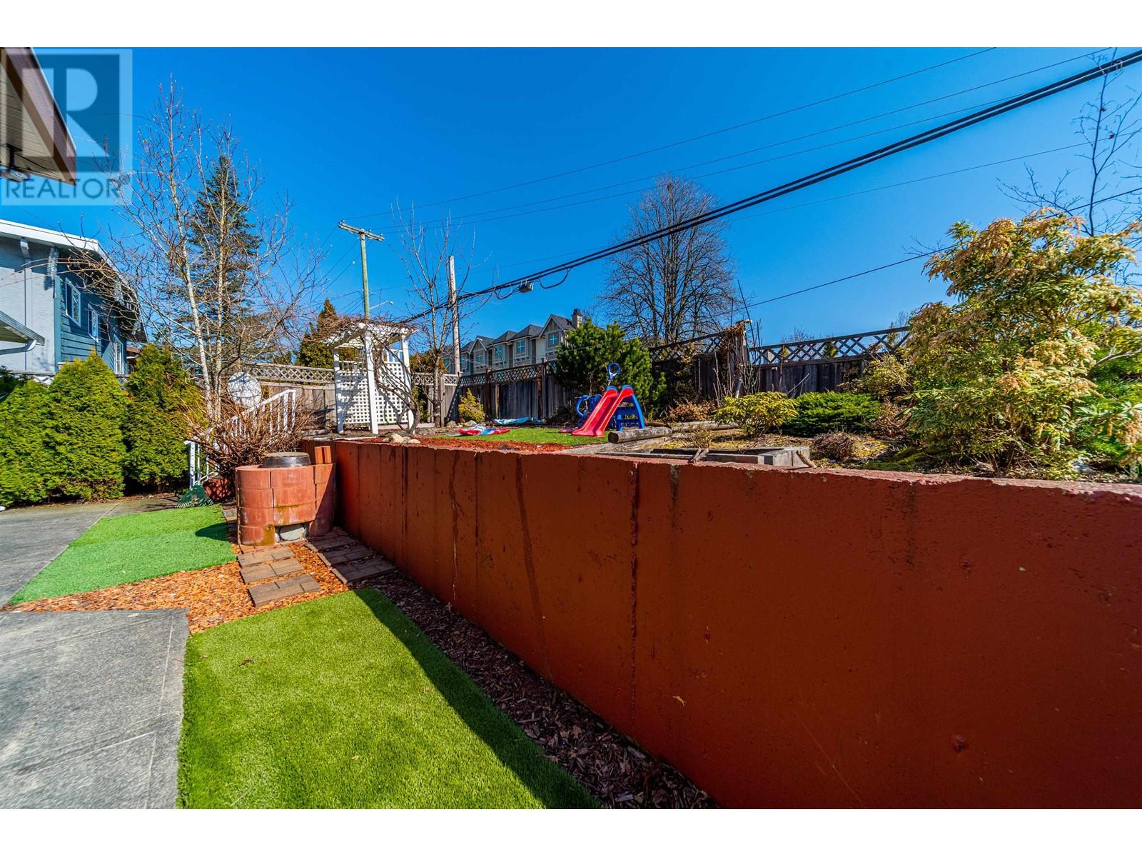 739 Smith Avenue, Coquitlam, British Columbia  V3J 2W8 - Photo 28 - R2759849
