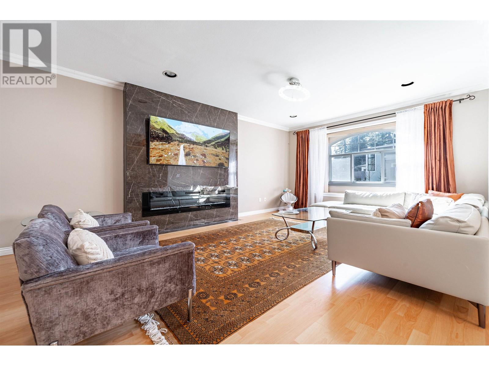 739 Smith Avenue, Coquitlam, British Columbia  V3J 2W8 - Photo 3 - R2759849