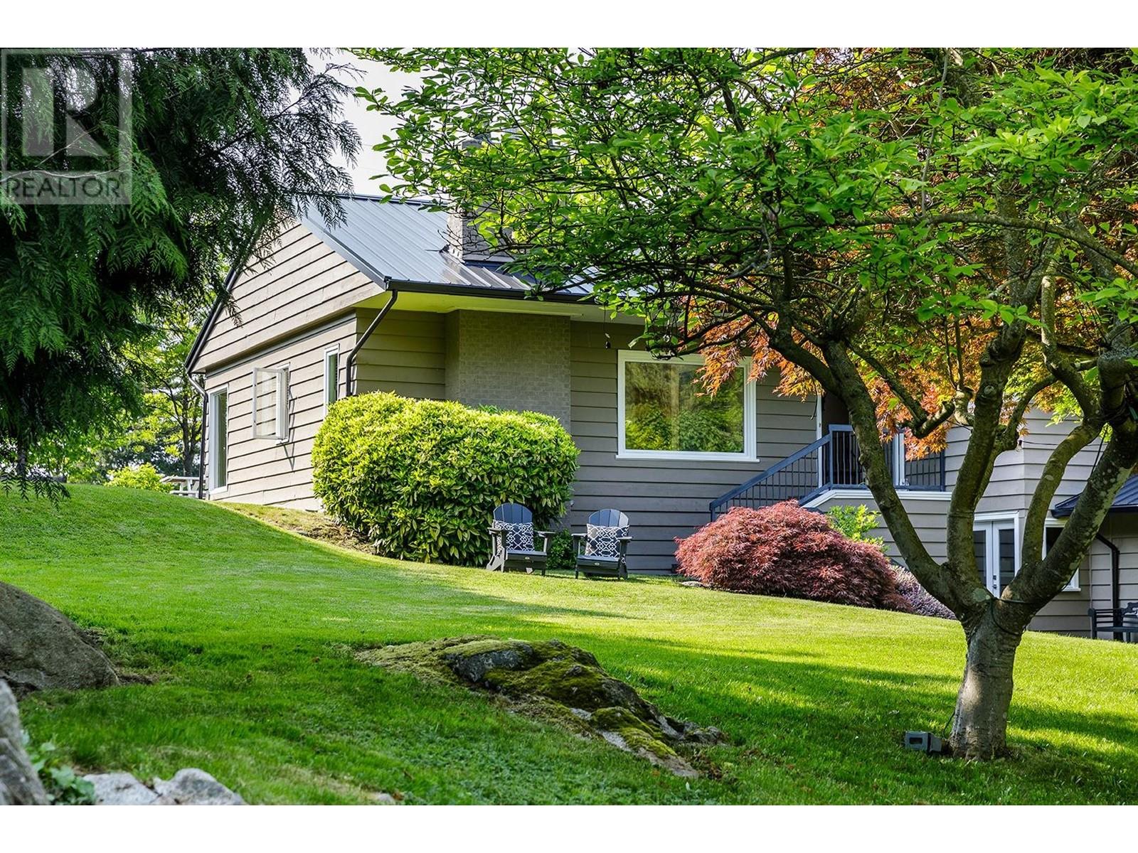 6265 Summit Avenue, West Vancouver, British Columbia  V7W 1Y3 - Photo 5 - R2814572