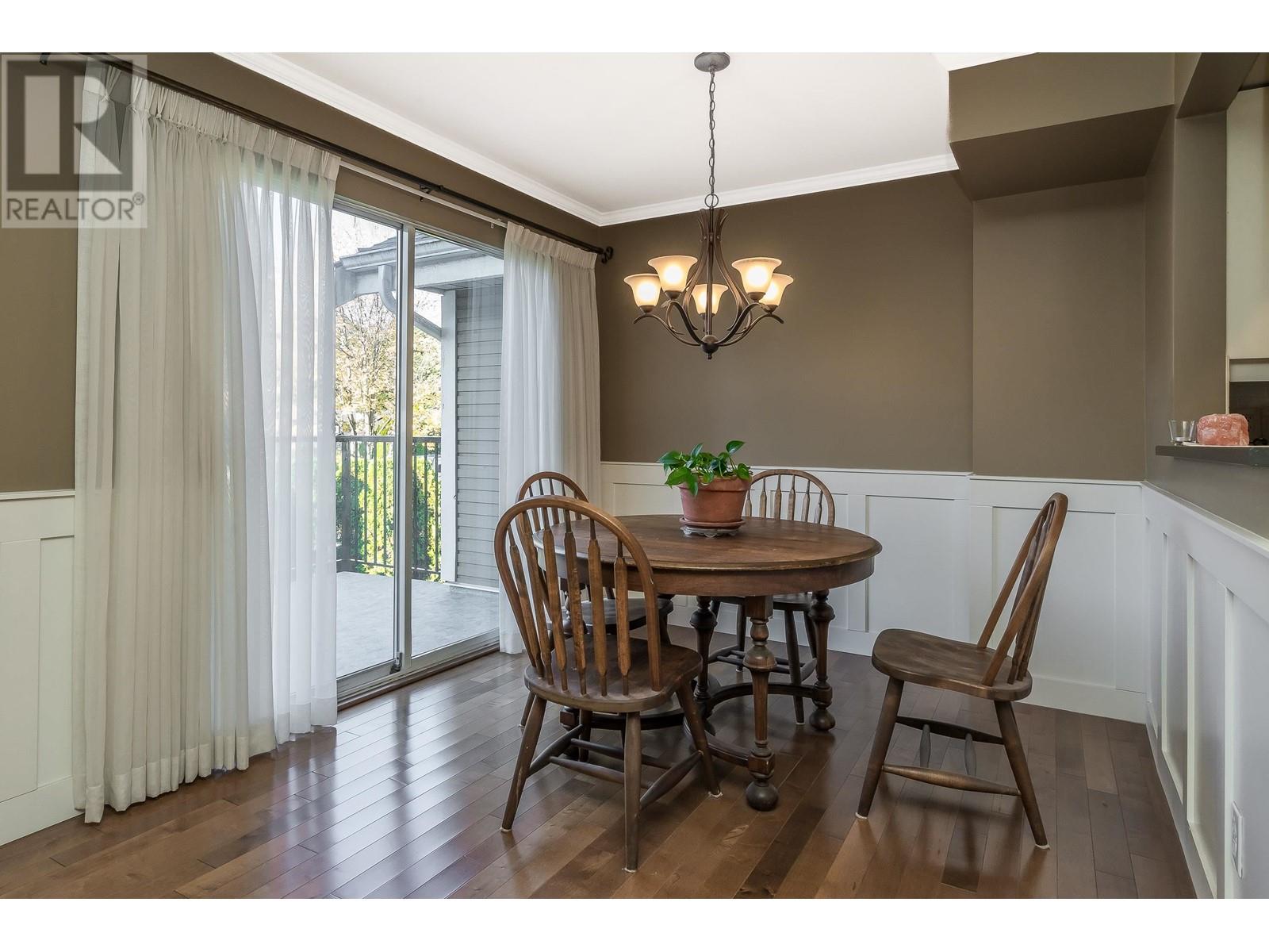 2 1140 Falcon Drive, Coquitlam, British Columbia  V3E 2J8 - Photo 4 - R2827079