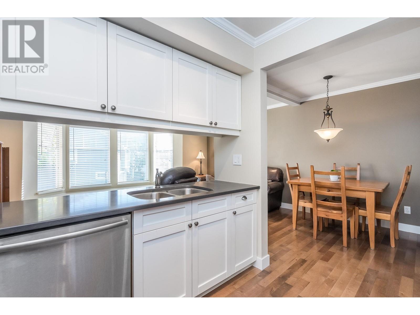 2 1140 Falcon Drive, Coquitlam, British Columbia  V3E 2J8 - Photo 8 - R2827079