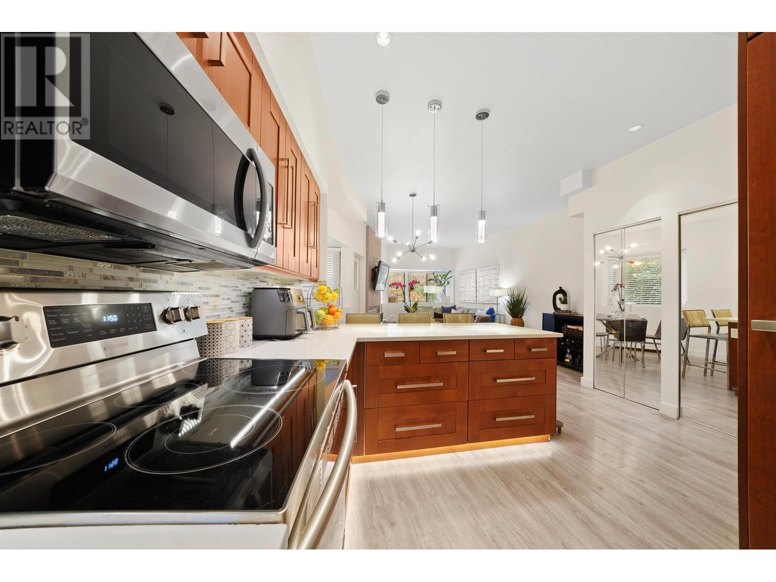3 1115 W 10th Avenue, Vancouver, British Columbia  V6H 1J2 - Photo 10 - R2827117