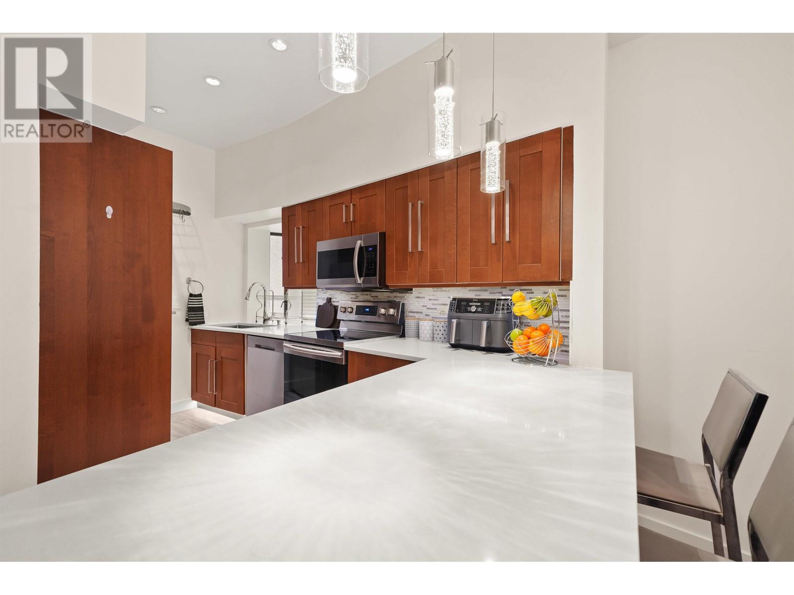 3 1115 W 10th Avenue, Vancouver, British Columbia  V6H 1J2 - Photo 11 - R2827117