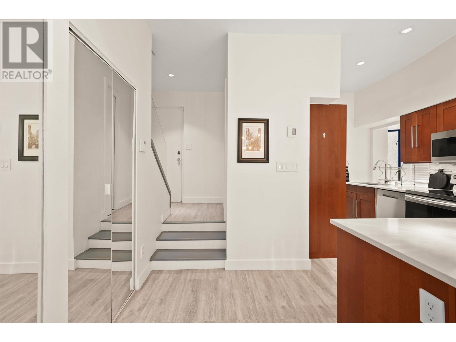 3 1115 W 10th Avenue, Vancouver, British Columbia  V6H 1J2 - Photo 17 - R2827117