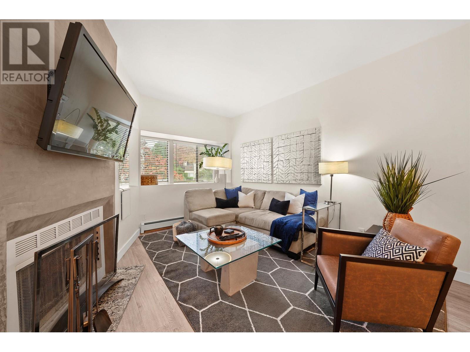 3 1115 W 10th Avenue, Vancouver, British Columbia  V6H 1J2 - Photo 2 - R2827117