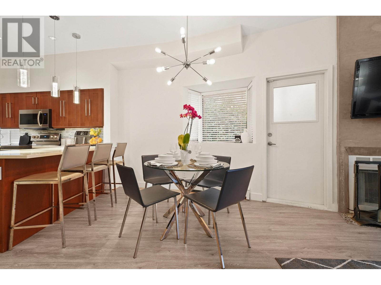 3 1115 W 10th Avenue, Vancouver, British Columbia  V6H 1J2 - Photo 3 - R2827117