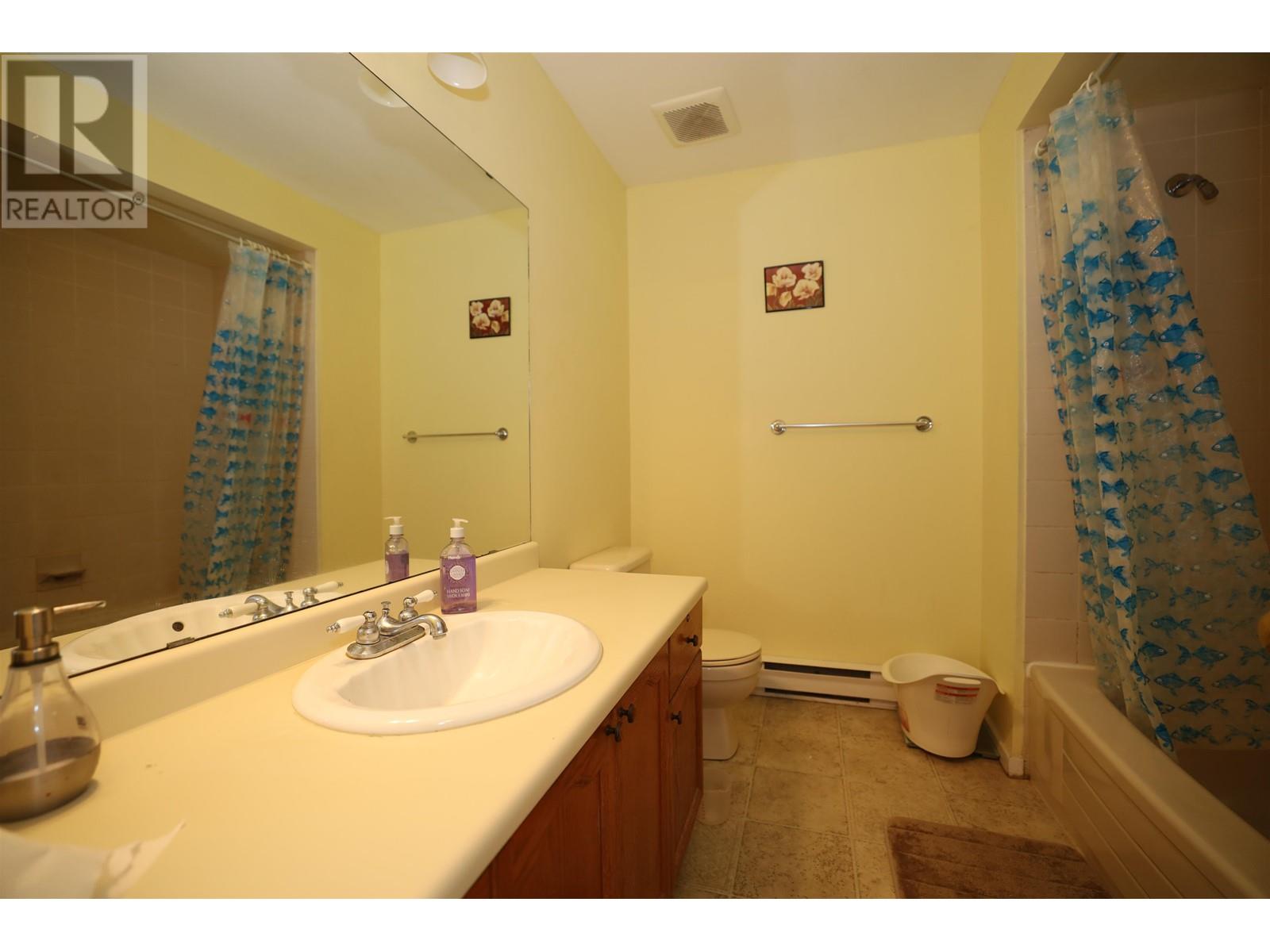 8 765 School Road, Gibsons, British Columbia  V0N 1V9 - Photo 11 - R2827138