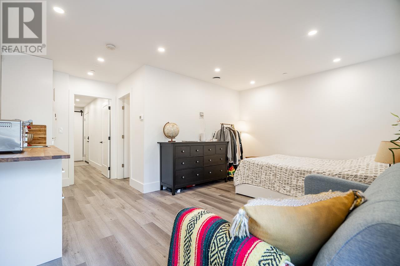 239 E 26th Avenue, Vancouver, British Columbia  V5V 2H2 - Photo 26 - R2827101