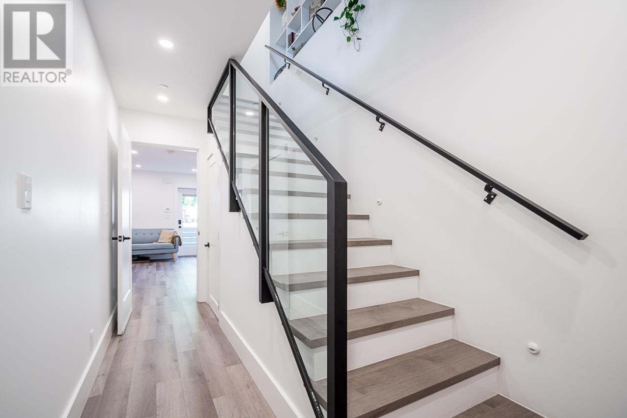 239 E 26th Avenue, Vancouver, British Columbia  V5V 2H2 - Photo 29 - R2827101