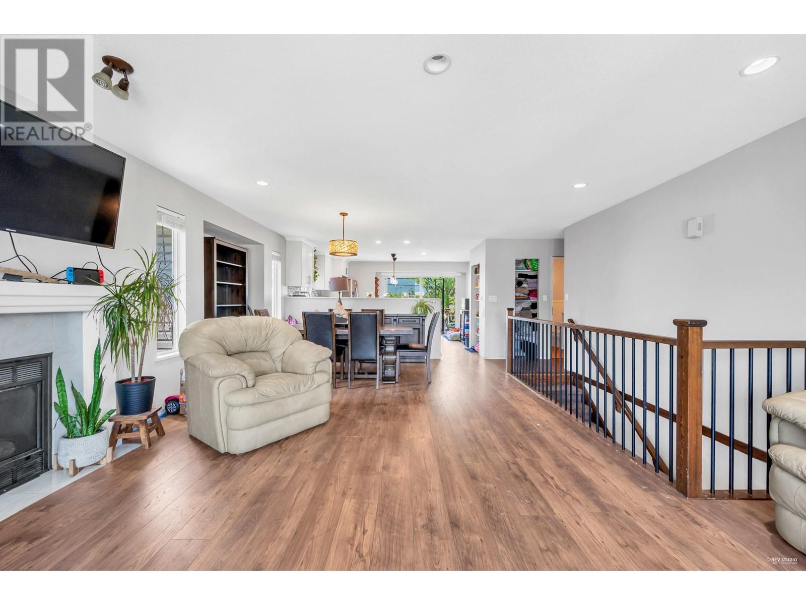 20361 Ospring Street, Maple Ridge, British Columbia  V2X 1K7 - Photo 15 - R2827139