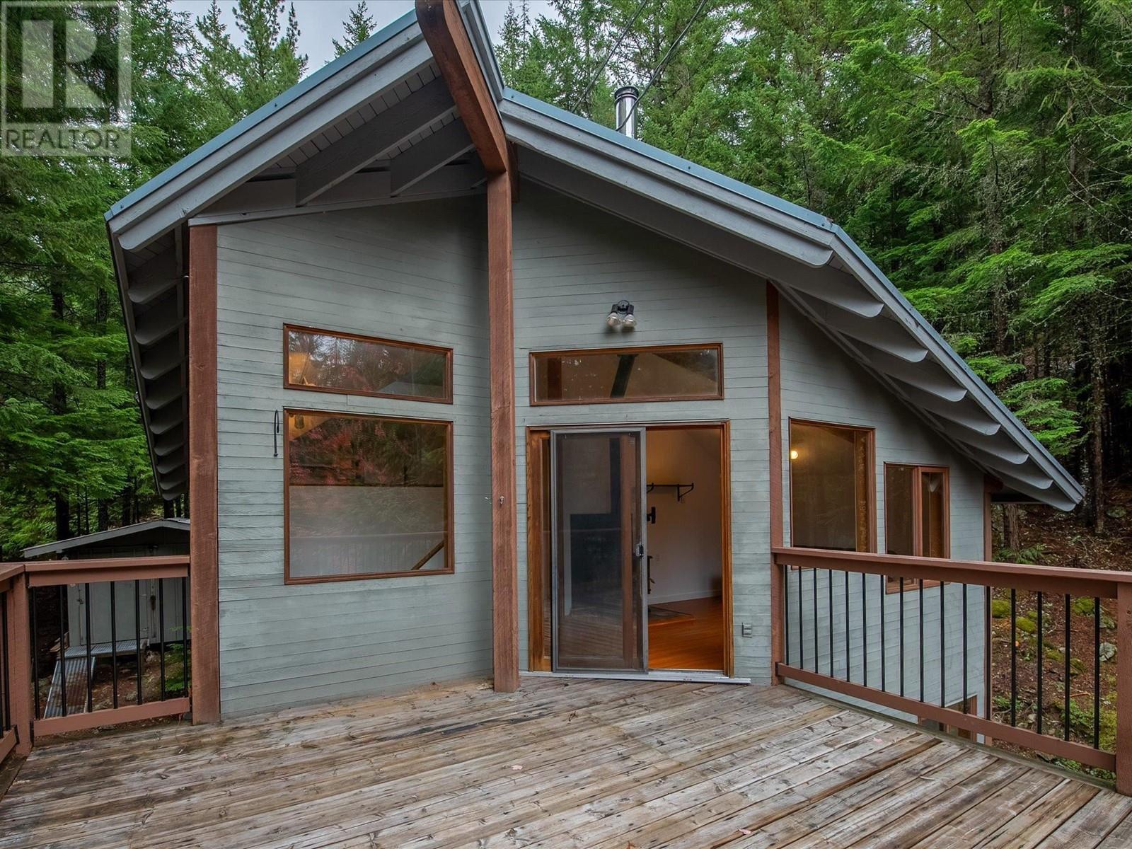 7308 S Fitzsimmons Road, Whistler, British Columbia  V8E 0E5 - Photo 10 - R2827055