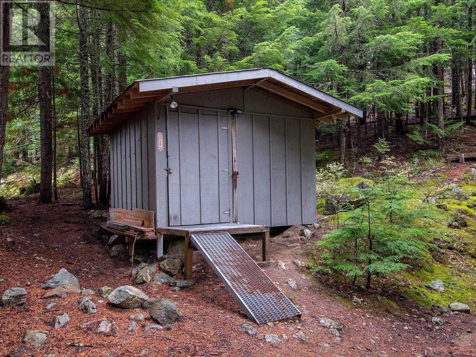 7308 S Fitzsimmons Road, Whistler, British Columbia  V8E 0E5 - Photo 22 - R2827055