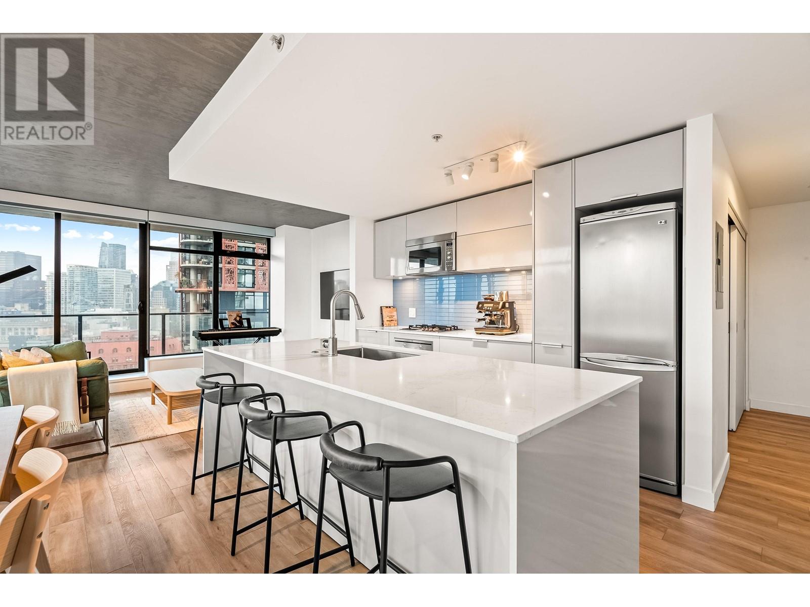 2205 108 W Cordova Street, Vancouver, British Columbia  V6B 0G5 - Photo 3 - R2827034