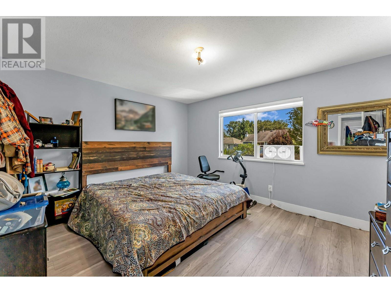 12326 Aurora Street, Maple Ridge, British Columbia  V2X 0J5 - Photo 10 - R2823424