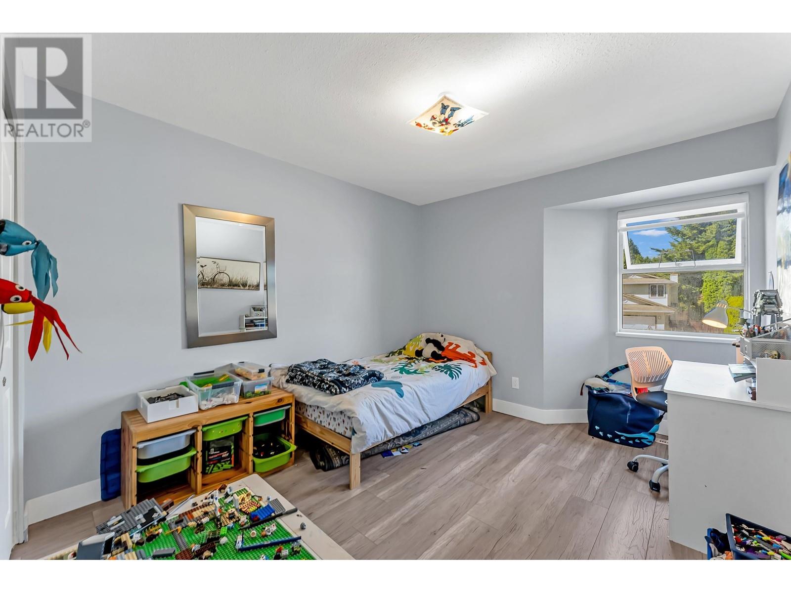12326 Aurora Street, Maple Ridge, British Columbia  V2X 0J5 - Photo 7 - R2823424