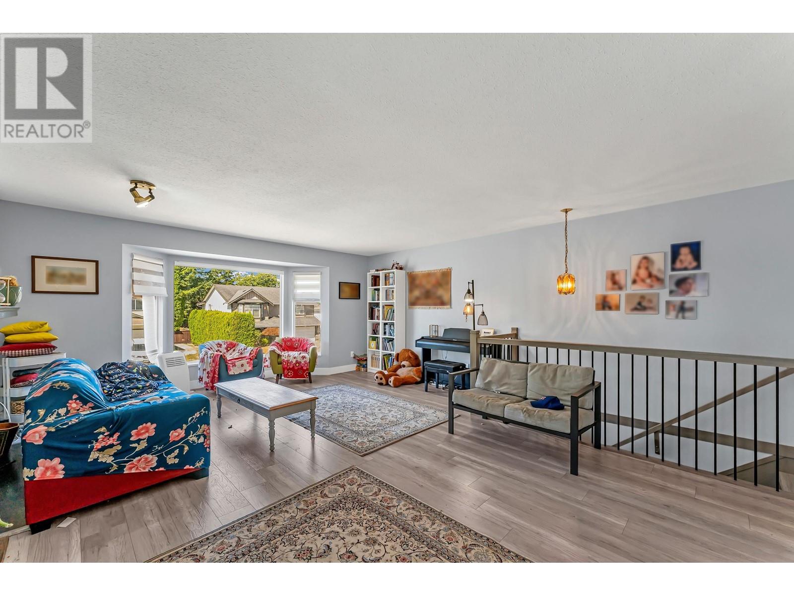 12326 Aurora Street, Maple Ridge, British Columbia  V2X 0J5 - Photo 15 - R2823424