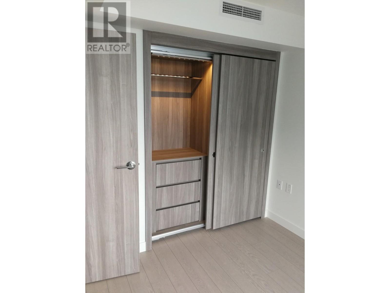 1908 433 Sw Marine Drive, Vancouver, British Columbia  V5X 0H5 - Photo 25 - R2822898