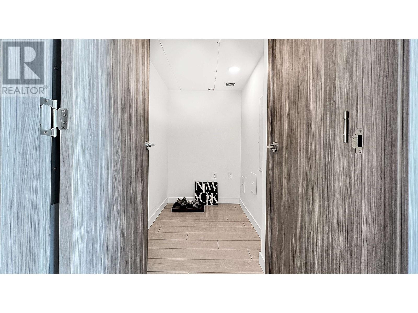 1908 433 Sw Marine Drive, Vancouver, British Columbia  V5X 0H5 - Photo 21 - R2822898