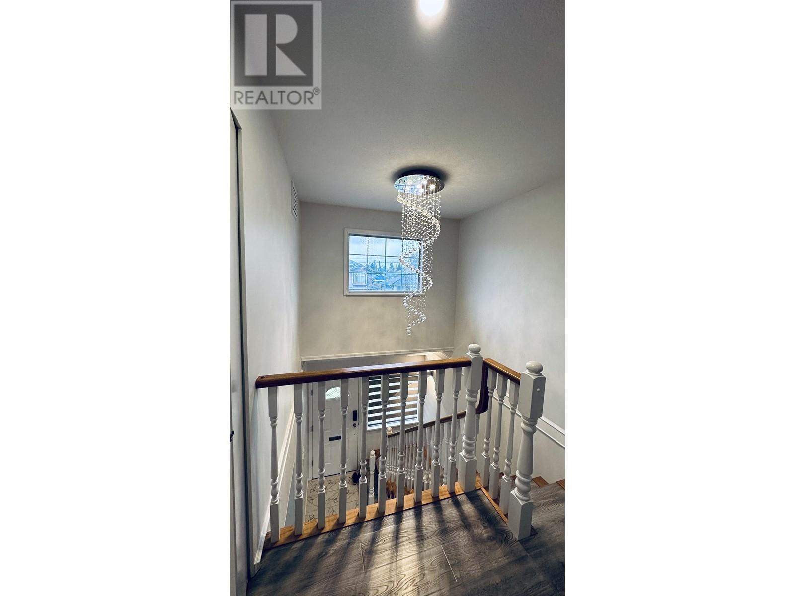 7760 17th Avenue, Burnaby, British Columbia  V3N 1L9 - Photo 5 - R2826680