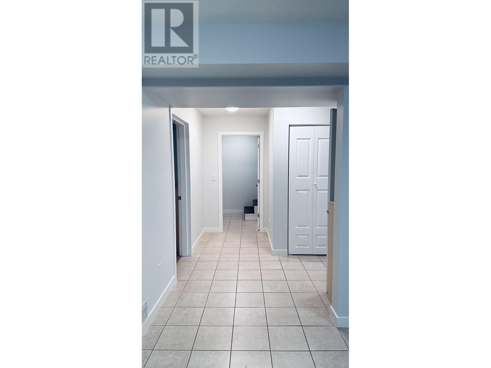 7760 17th Avenue, Burnaby, British Columbia  V3N 1L9 - Photo 14 - R2826680