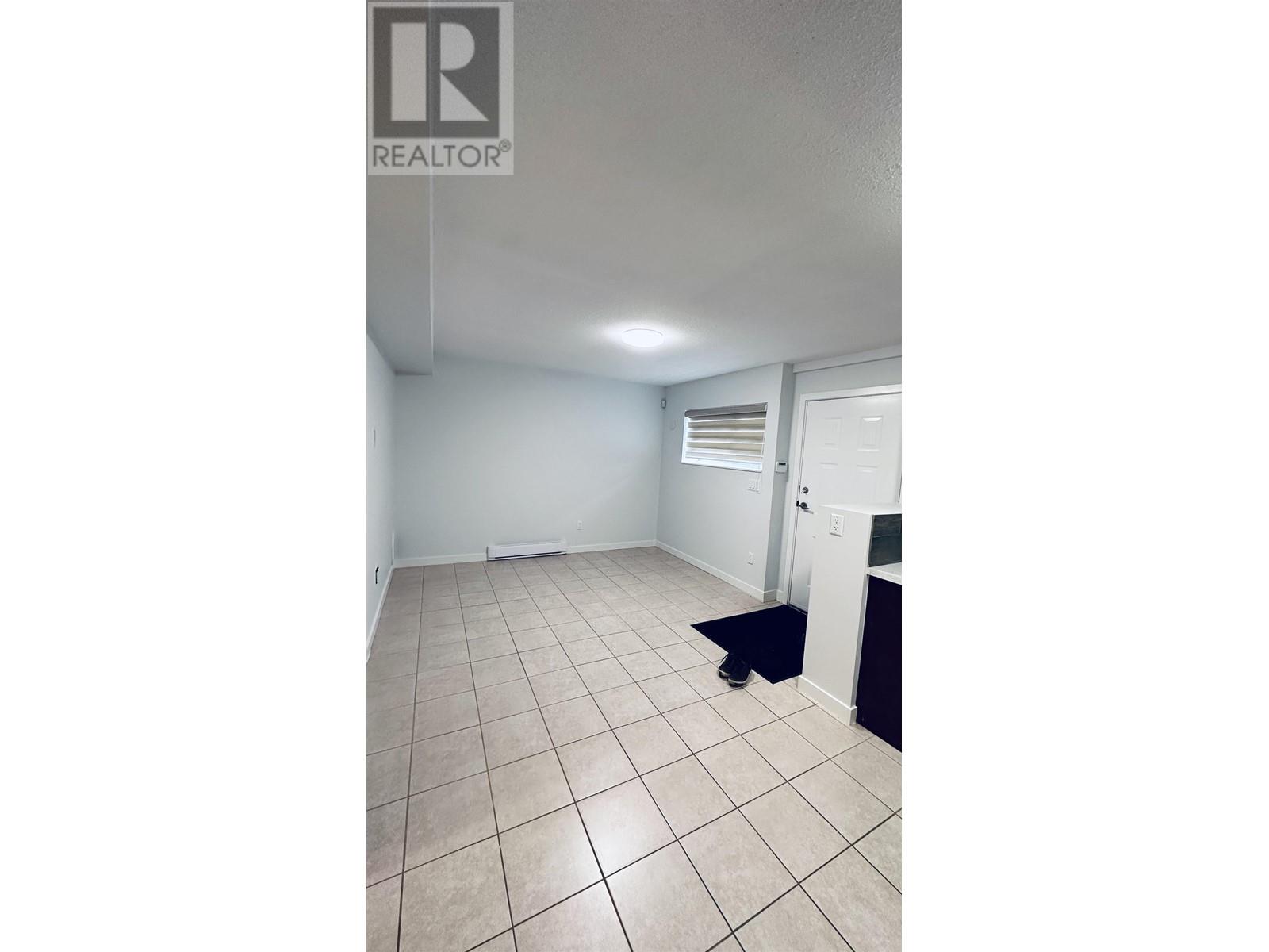 7760 17th Avenue, Burnaby, British Columbia  V3N 1L9 - Photo 15 - R2826680
