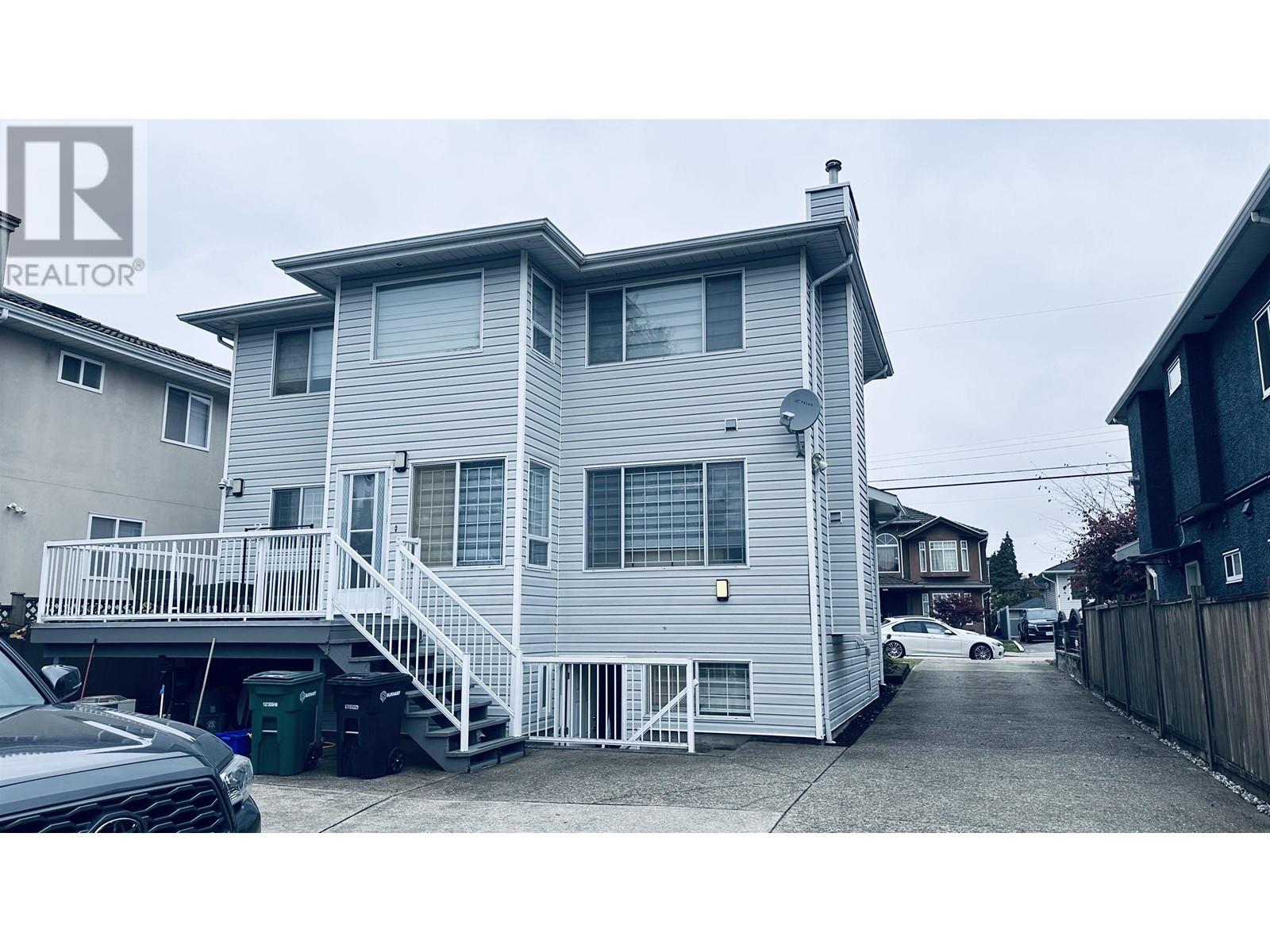 7760 17th Avenue, Burnaby, British Columbia  V3N 1L9 - Photo 2 - R2826680