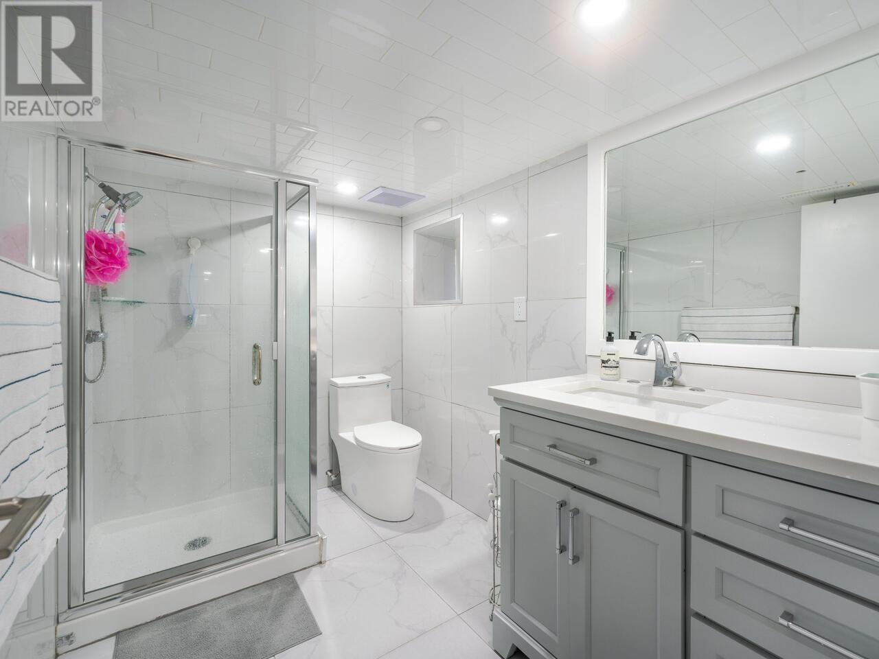 4389 Quebec Street, Vancouver, British Columbia  V5V 3L4 - Photo 2 - R2826486