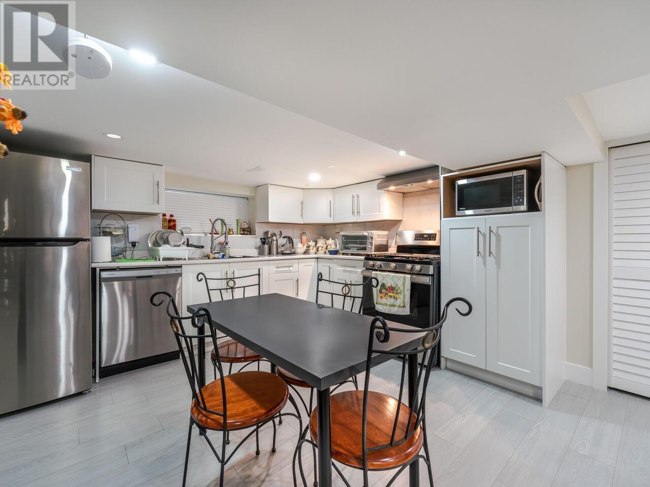 4389 Quebec Street, Vancouver, British Columbia  V5V 3L4 - Photo 5 - R2826486