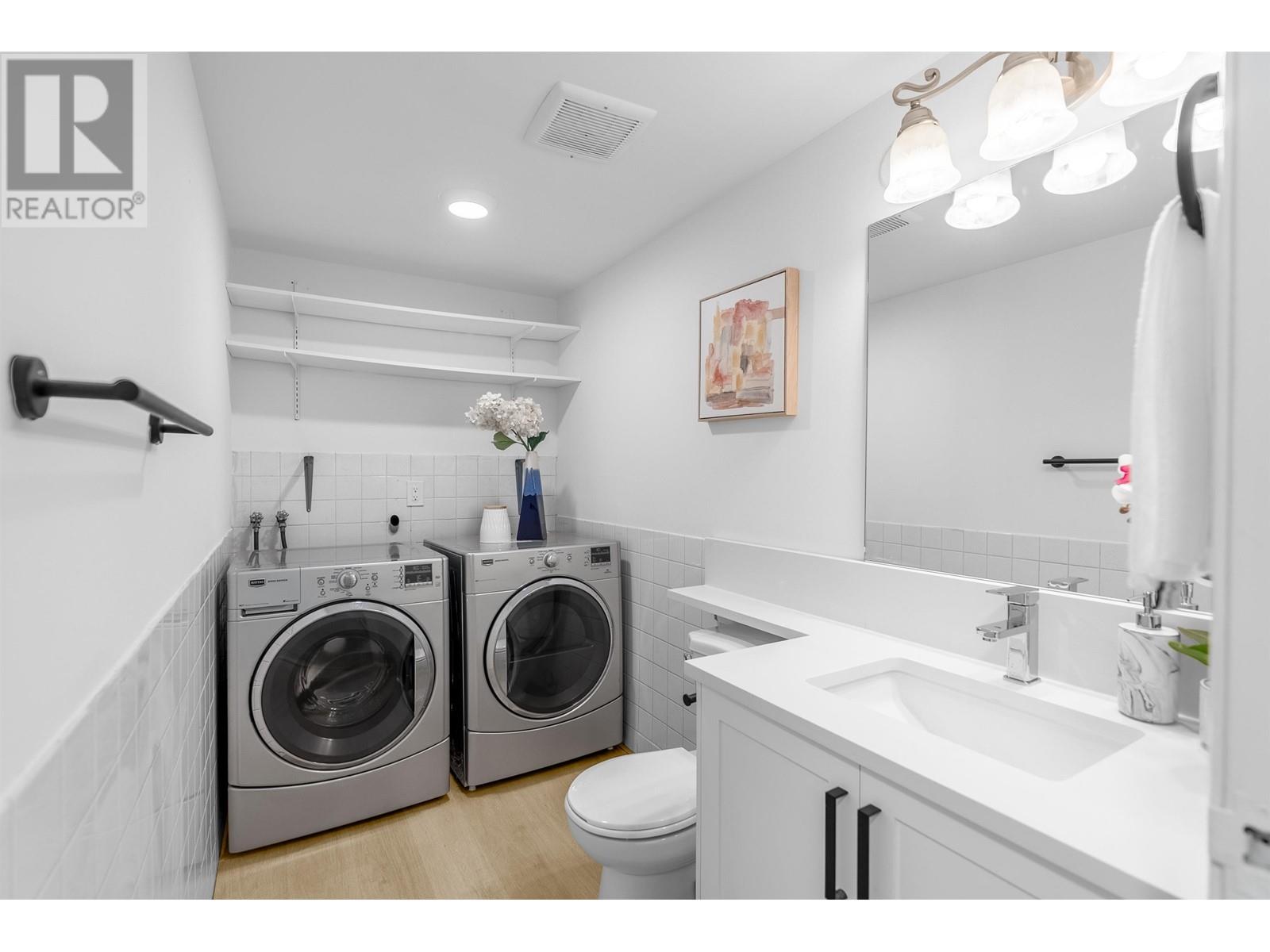 8893 Horne Street, Burnaby, British Columbia  V3N 4J8 - Photo 12 - R2825465