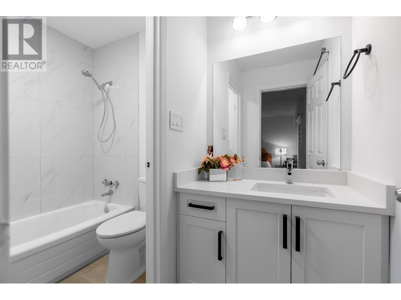 8893 Horne Street, Burnaby, British Columbia  V3N 4J8 - Photo 16 - R2825465