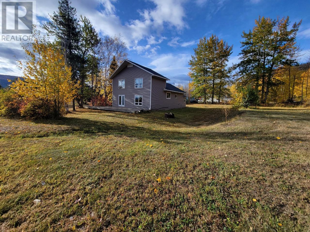 6572 Farnsworth Road, Chetwynd, British Columbia  V0C 1J0 - Photo 32 - 201462