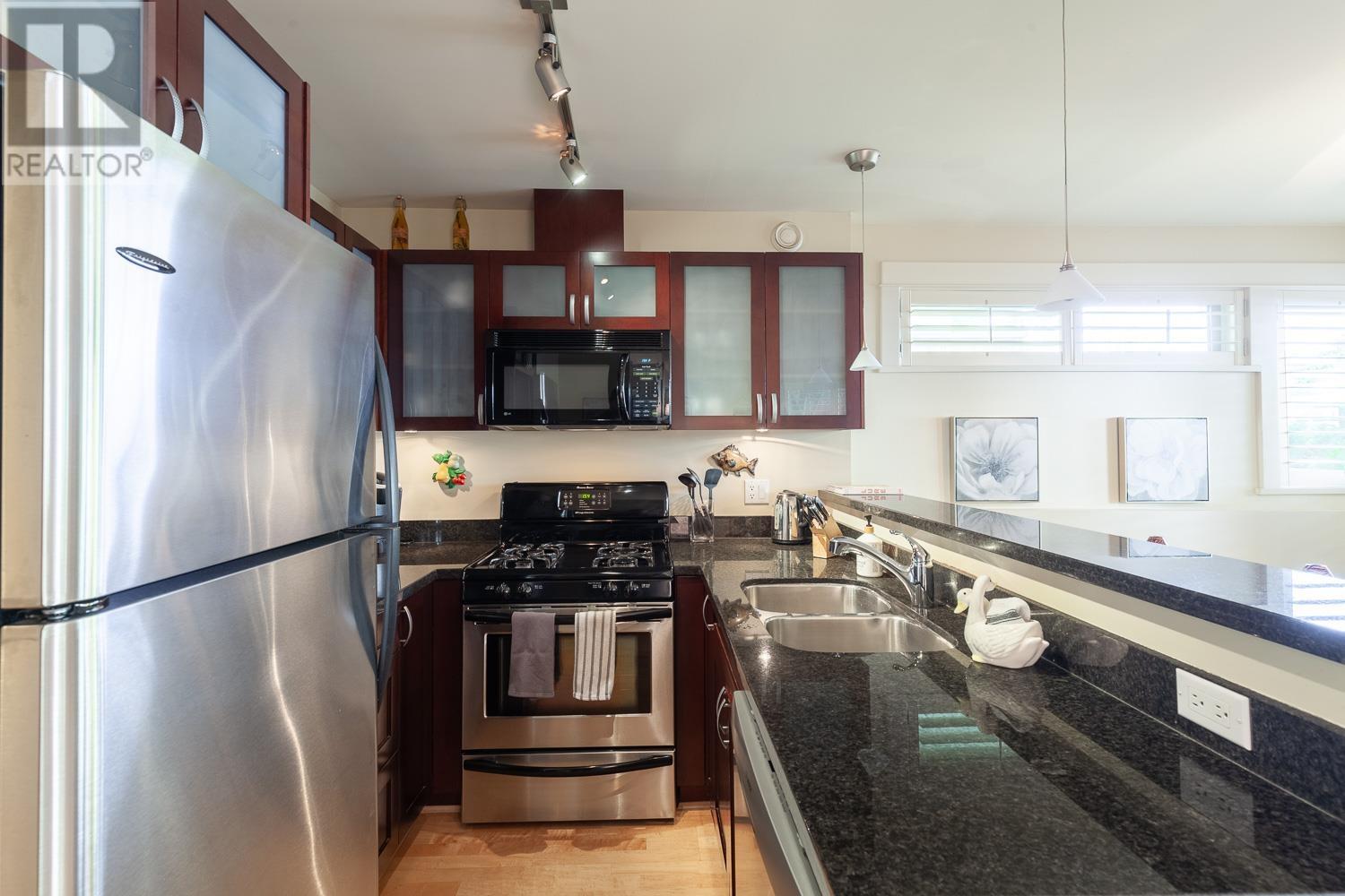 101 1586 W 11th Avenue, Vancouver, British Columbia  V6J 2B6 - Photo 14 - R2826753