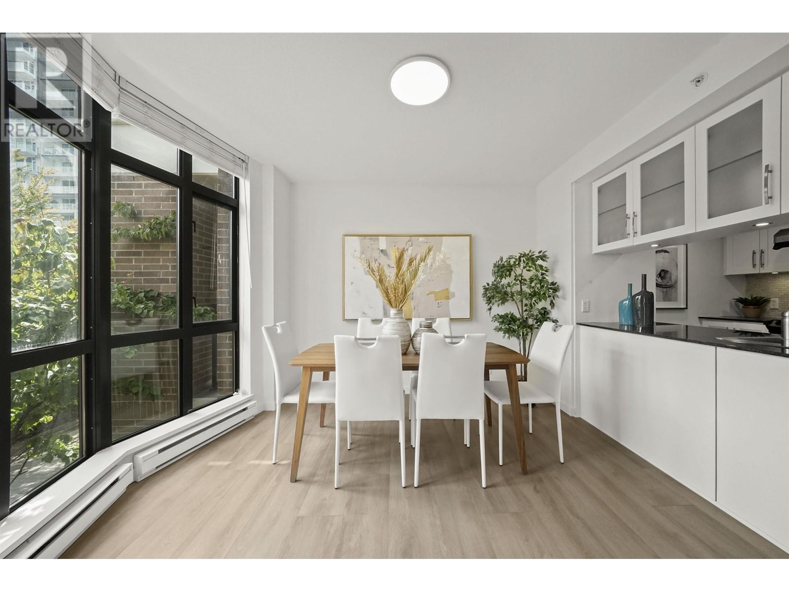 5 6351 Buswell Street, Richmond, British Columbia  V6Y 0A4 - Photo 4 - R2827173
