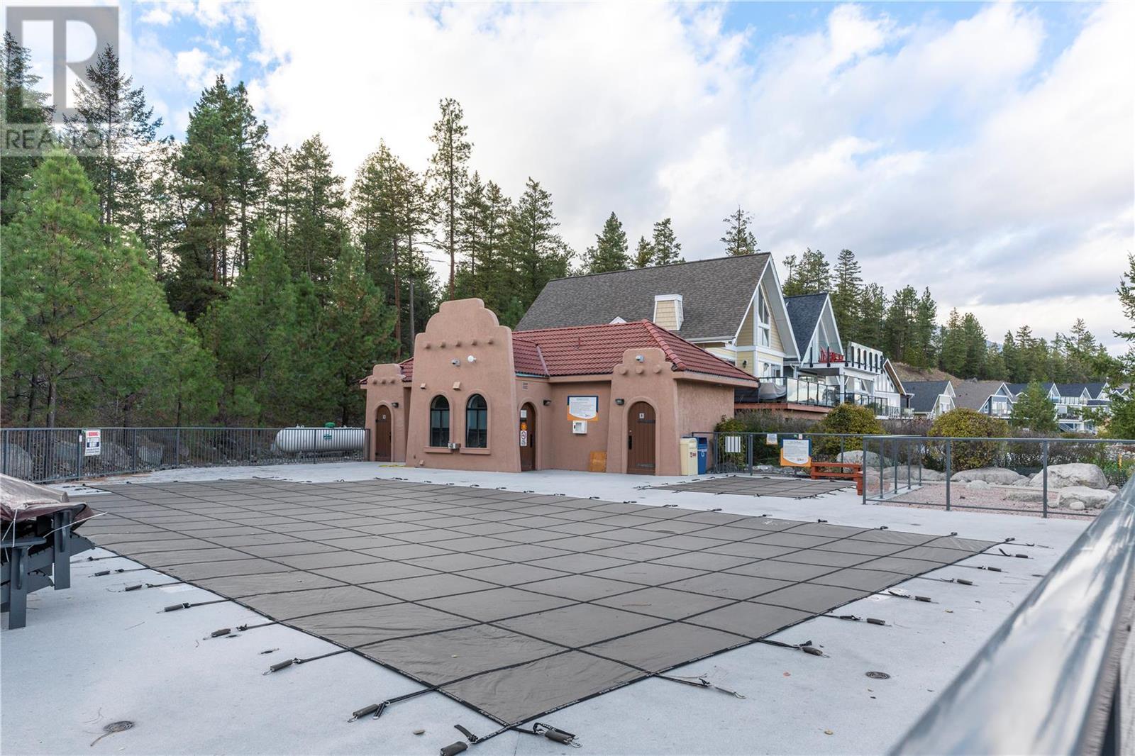 6754 La Palma Loop Kelowna