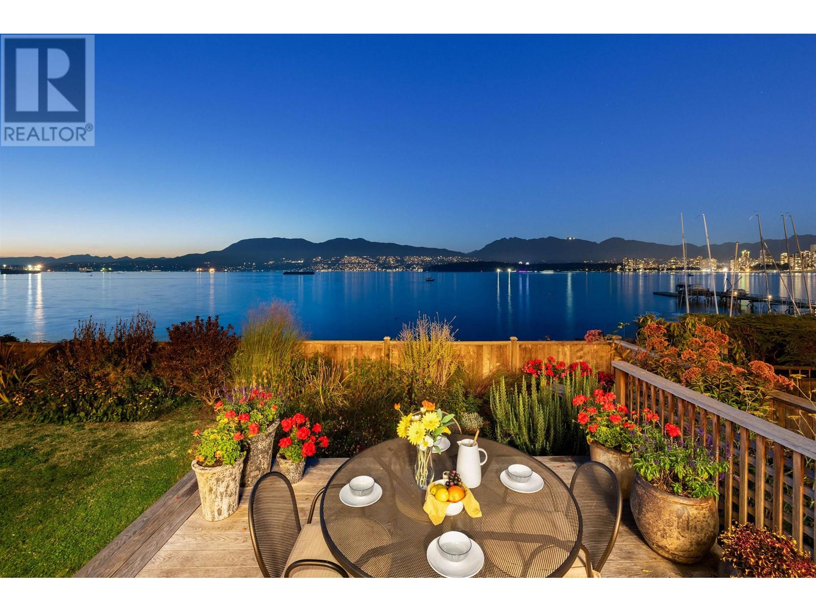 2487 Point Grey Road, Vancouver, British Columbia  V6K 1A1 - Photo 5 - R2816119
