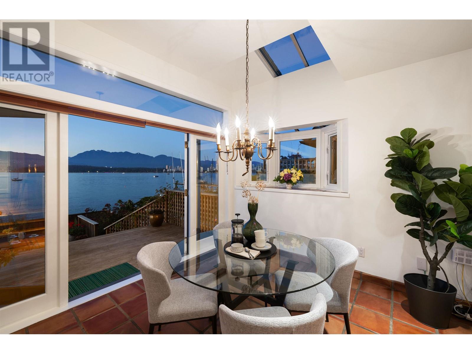 2487 Point Grey Road, Vancouver, British Columbia  V6K 1A1 - Photo 10 - R2816119