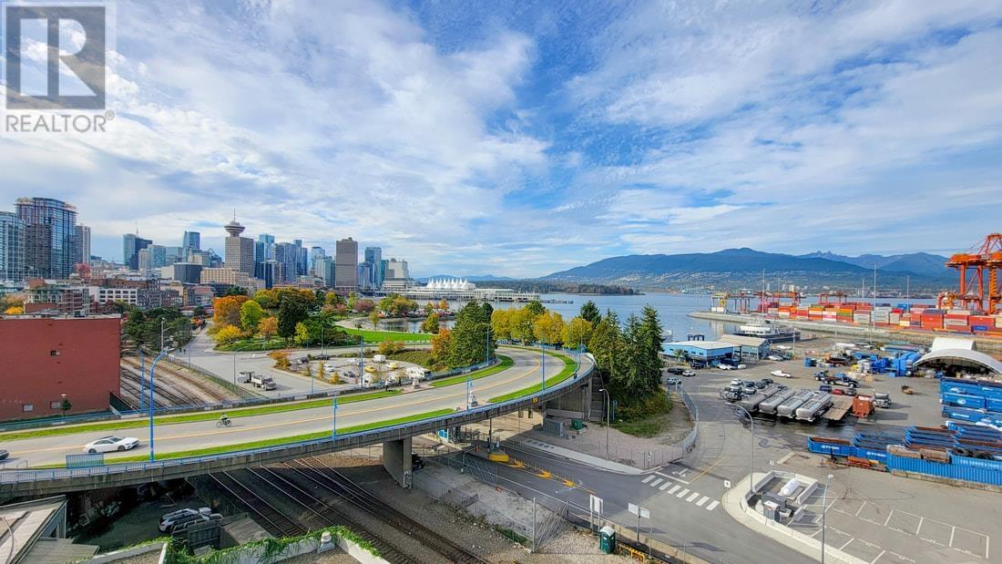 824 289 ALEXANDER STREET, vancouver, British Columbia