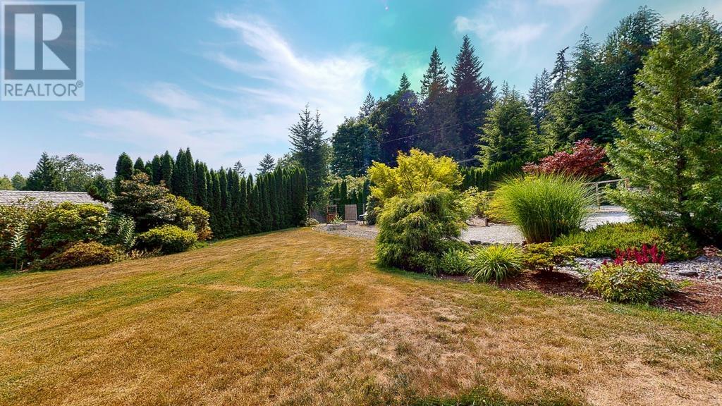 1210 Reed Road, Gibsons, British Columbia  V0N 1V7 - Photo 9 - R2796280